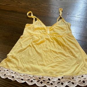 yellow Abercrombie and Fitch tank size l